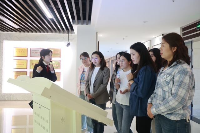 用青春點(diǎn)亮法治星火 陳選先:“法治溫度”的多種打開方式